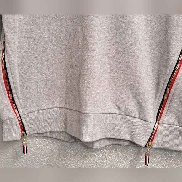 Tommy Hilfiger Grey Pullover Hoodie With Side Zippers   Size SP - Picture 3 of 9